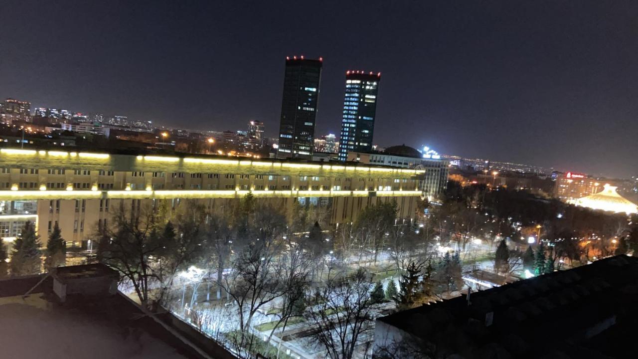 Квартира В Центре Алматы Exterior photo